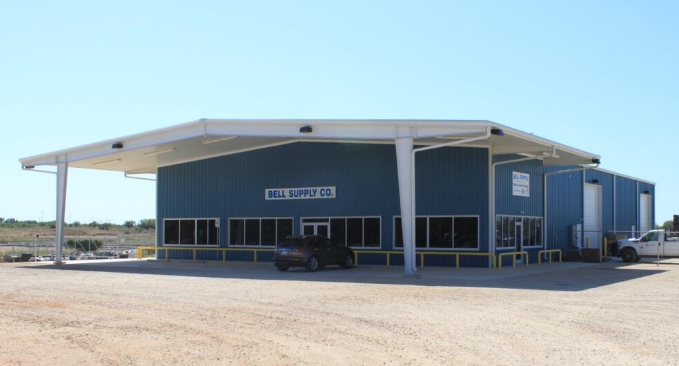 Primary Photo Of 343 W FM 468, Cotulla Warehouse For Lease