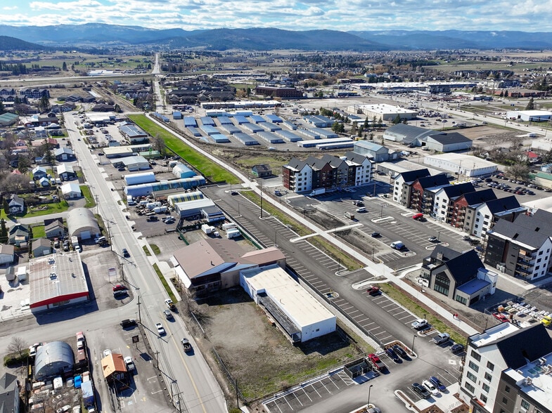 More Photos Of 647 Center st, Kalispell Light Distribution For Sale