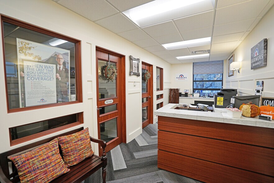 More Photos Of 30-34 N 3rd St, Yakima Office For Lease
