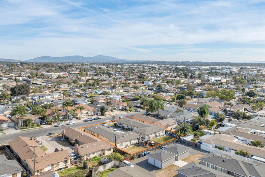 More Photos Of 325-401 N College St, La Habra Apartments For Sale