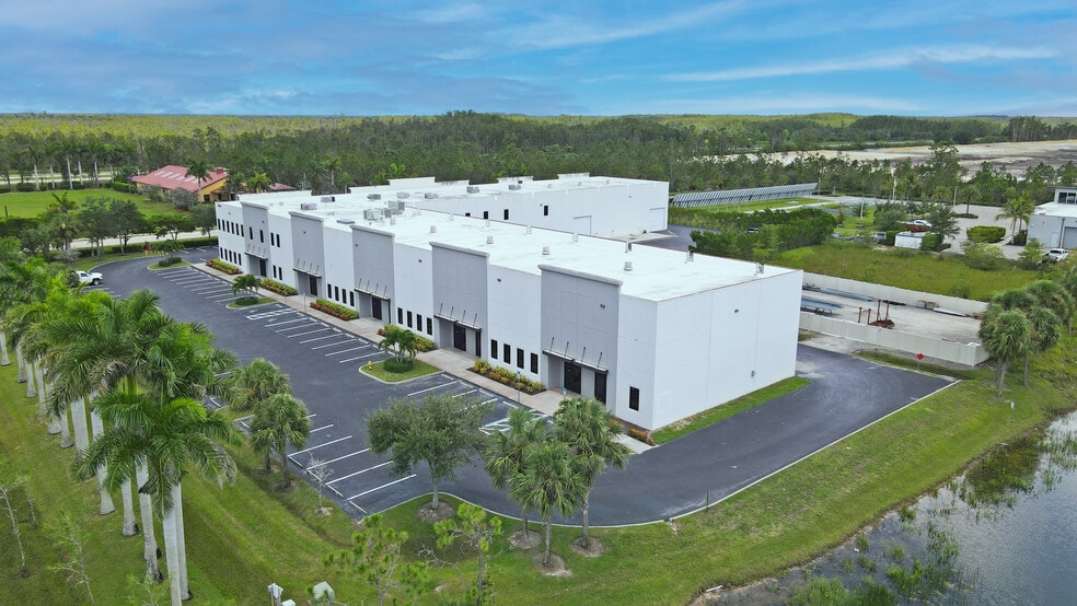 More Photos Of 14580 Global Pkwy, Fort Myers Distribution For Lease
