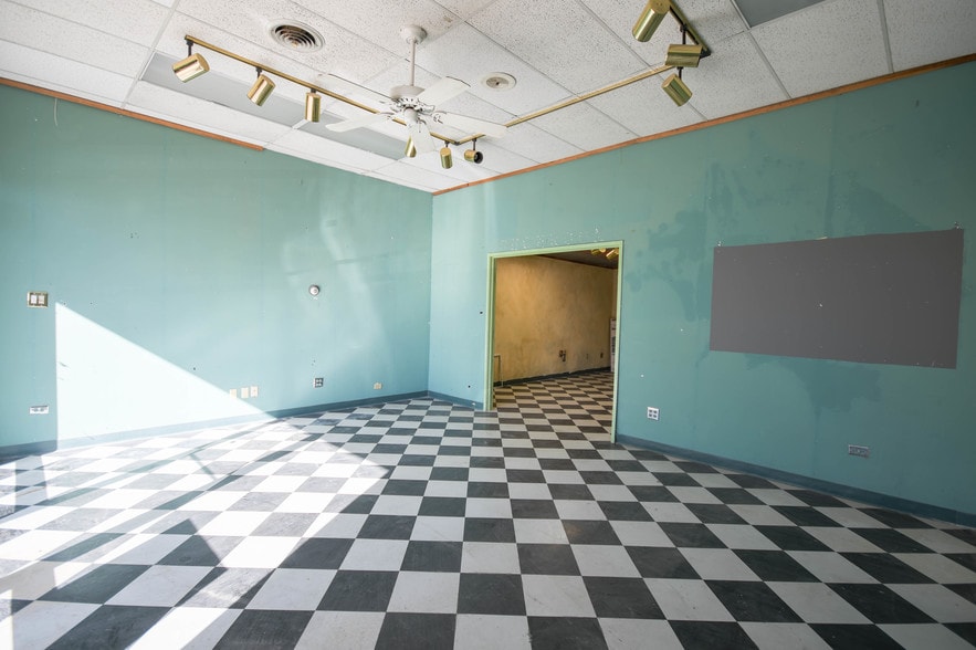 More Photos Of 711-729 Billings St, Aurora Flex For Lease