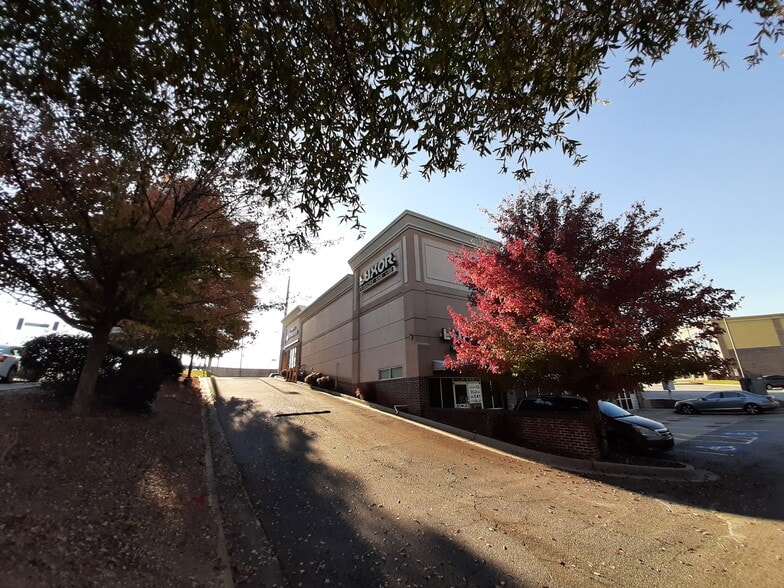 More Photos Of 2472 Pleasant Hill Rd, Duluth Unknown For Lease