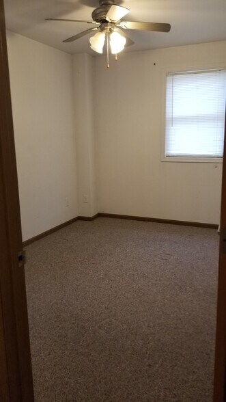 More Photos Of 230 S Dubuque St, Solon Multifamily For Sale