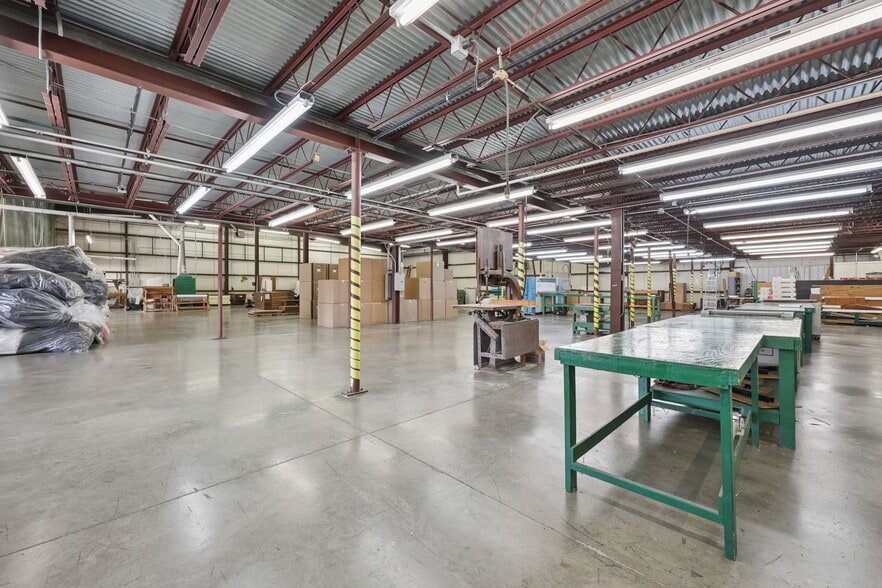 More Photos Of 2699 Scioto Pky, Columbus Warehouse For Sale