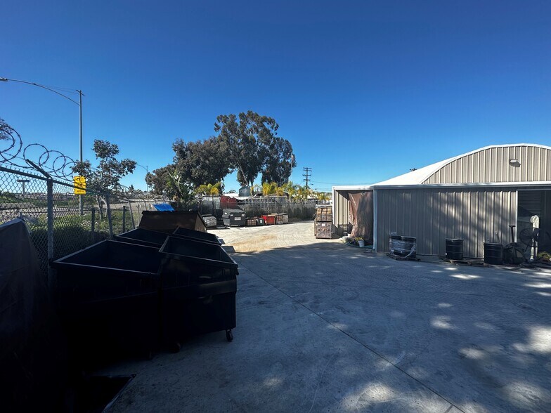 More Photos Of 8181 Center St, La Mesa Service For Lease