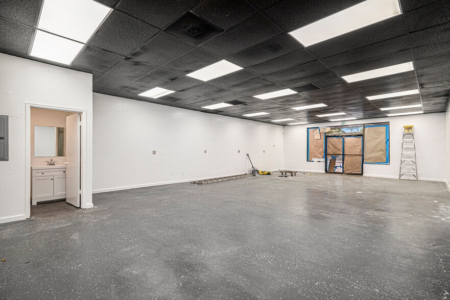 More Photos Of 340 W Hampden Ave, Englewood Freestanding For Sale