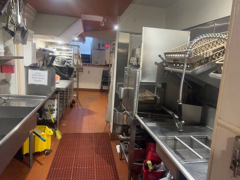 More Photos Of 17 S 1st St, Alhambra Restaurant For Sale