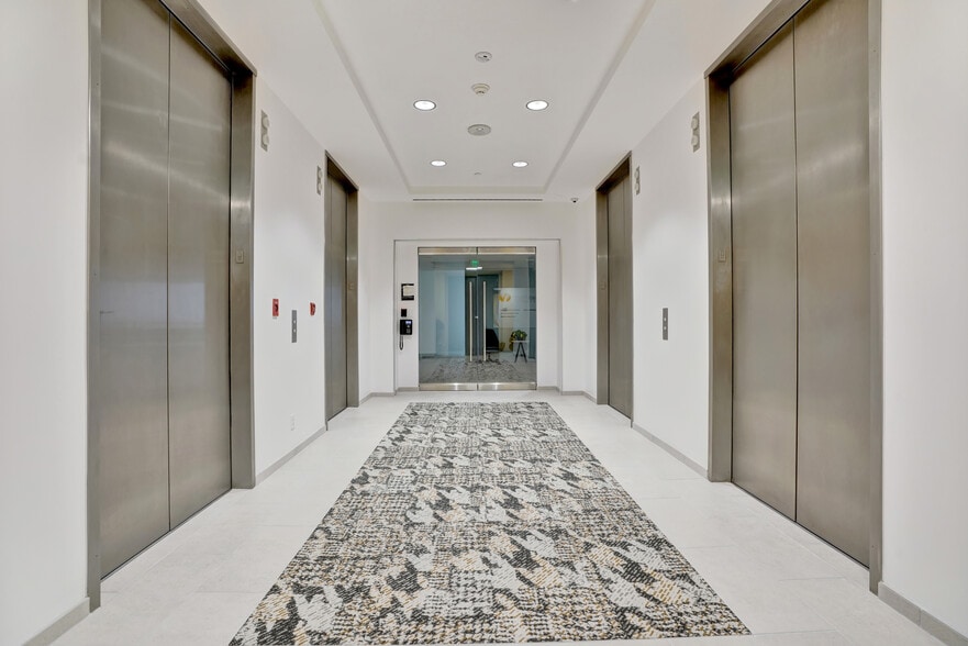 More Photos Of 222 S Harbor Blvd, Anaheim Office For Sale