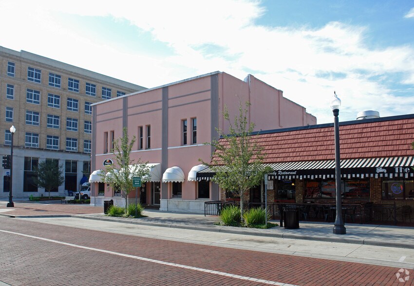 More Photos Of 101 W 1st St, Sanford Storefront For Sale