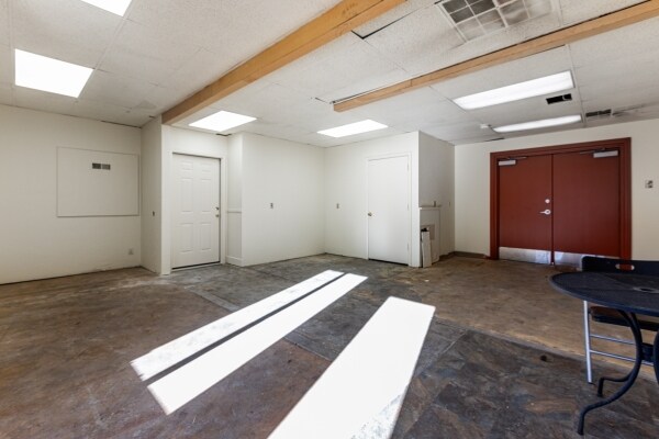 More Photos Of 1244 Iron Horse Dr, Park City General Retail For Lease