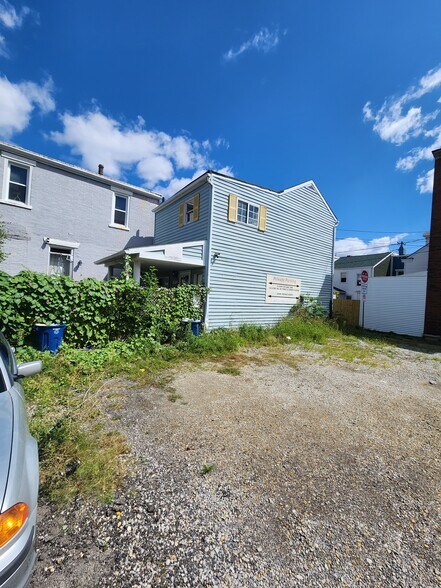 More Photos Of 1600 Bingham St, Pittsburgh Bar For Sale