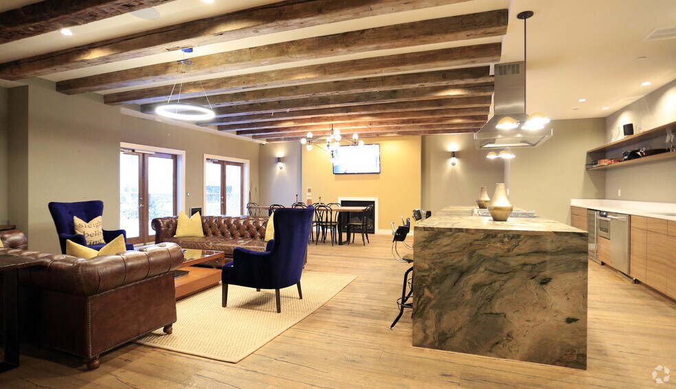 More Photos Of 515 West Ave, Norwalk Unknown For Lease