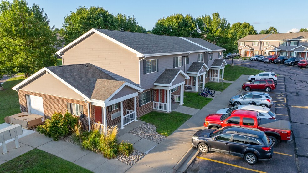 More Photos Of 4536 E Brennan Dr, Sioux Falls Multifamily For Sale