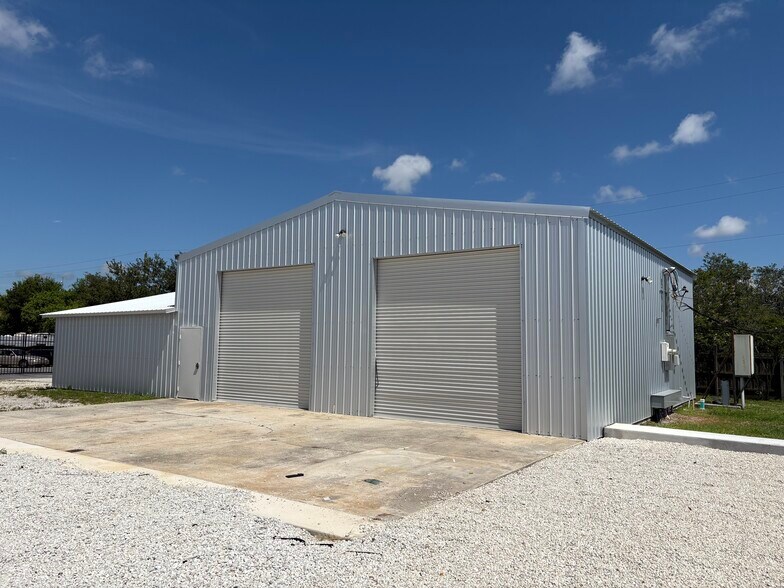 More Photos Of 2655 Parrish Rd, Cocoa Land For Lease