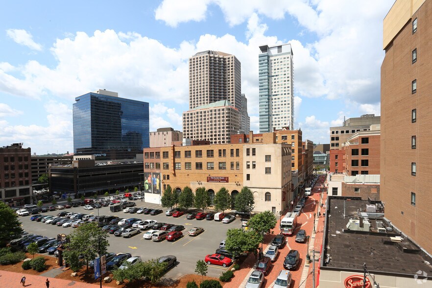 More Photos Of 892 Main St, Hartford Apartments For Lease