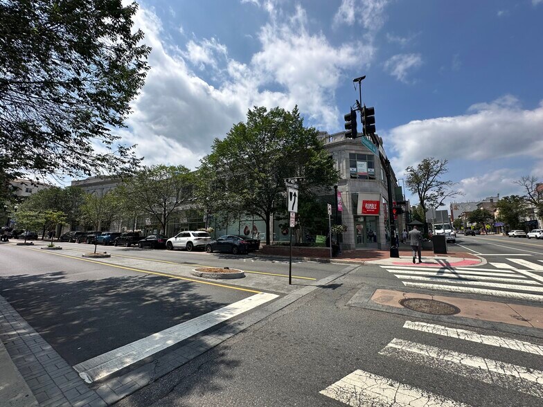 More Photos Of 2-30 South Park St, Montclair Storefront Retail Office For Lease