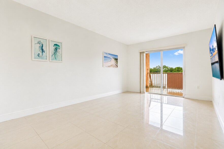 More Photos Of 2400 NW 16th Street Rd, Miami Apartments For Sale