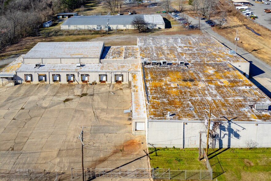 More Photos Of 3300 Brown St, Little Rock Warehouse For Sale