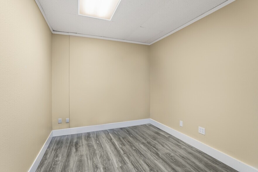 More Photos Of 720 N Ventura Rd, Port Hueneme Office Residential For Sale