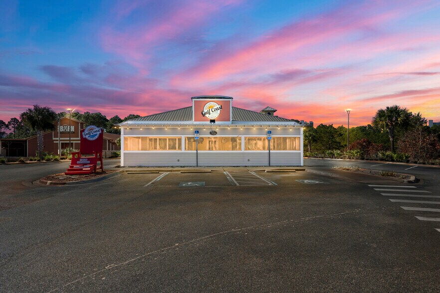 Primary Photo Of 10031 Hutchison Blvd, Panama City Beach Restaurant For Sale