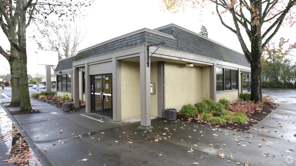 Primary Photo Of 245 N Main St, Mount Angel Bank For Lease