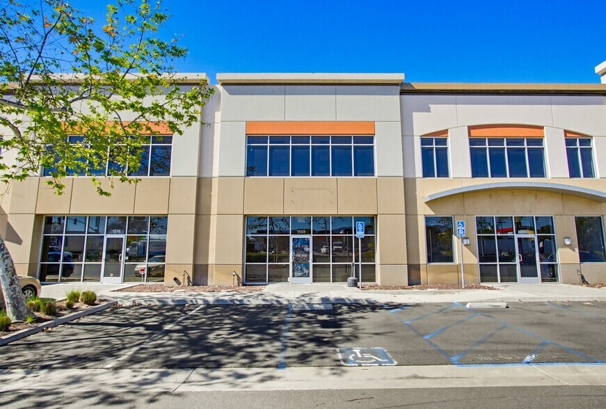 More Photos Of 1568 Lancaster Point Way, San Diego Flex For Sale