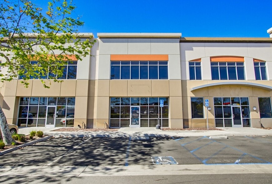 More Photos Of 1568 Lancaster Point Way, San Diego Flex For Sale