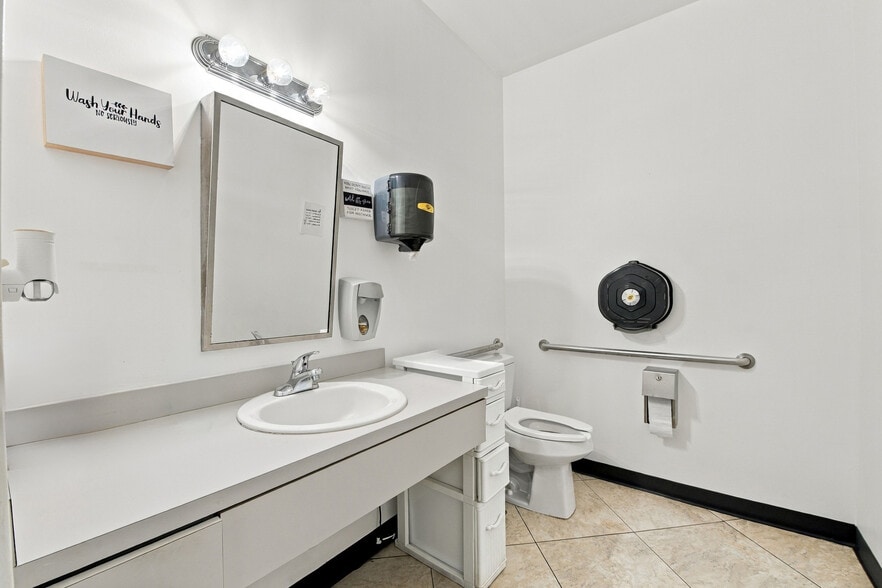 More Photos Of 1669 NW 144th Ter, Sunrise Warehouse For Sale