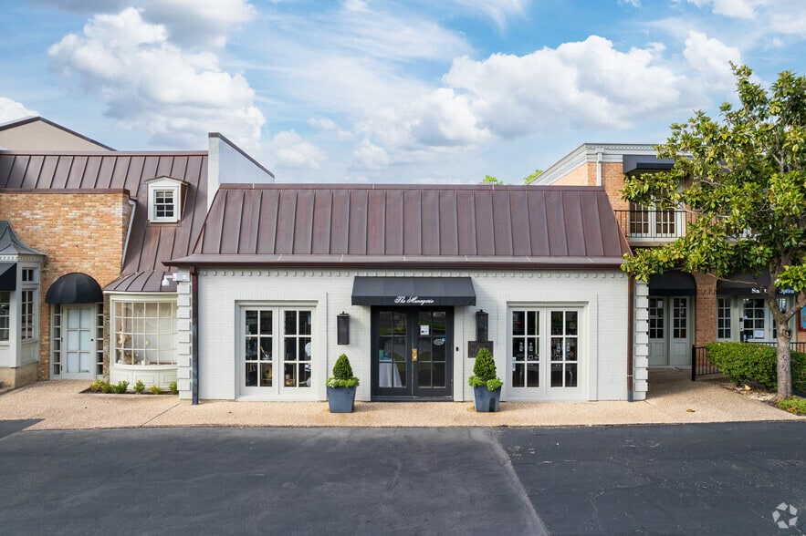 Primary Photo Of 1601 W 38th St, Austin Storefront For Lease