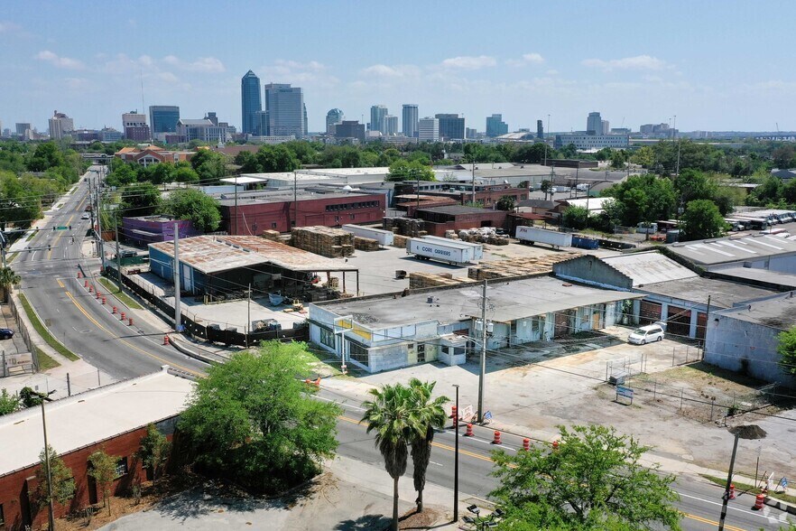 More Photos Of 1330 W Beaver St, Jacksonville Service For Lease