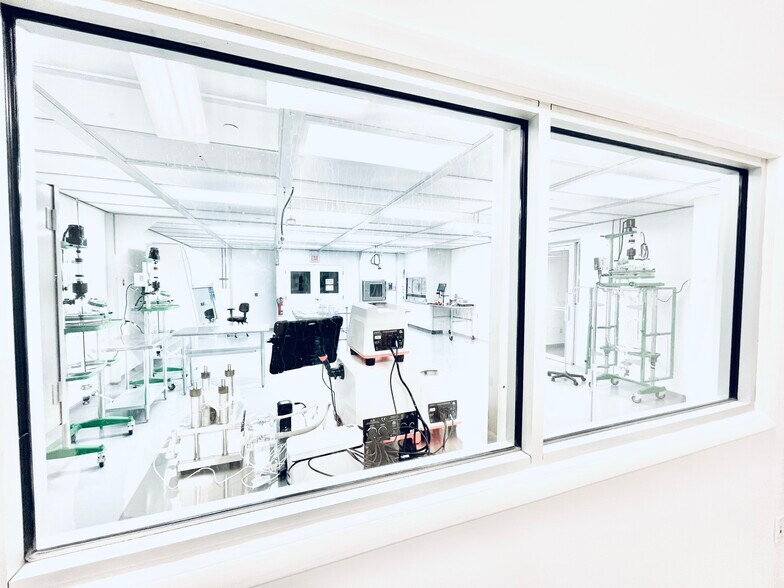 More Photos Of 11 Deer Park Dr, Monmouth Junction Research And Development For Lease