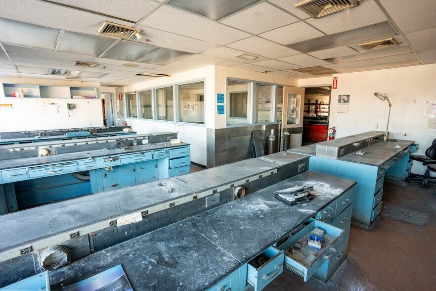 More Photos Of 221-223 Hempstead Tpke, West Hempstead General Retail For Sale