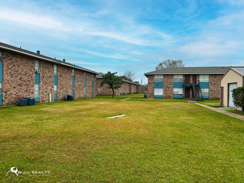 More Photos Of 317 Guilbeau Rd, Lafayette Apartments For Sale