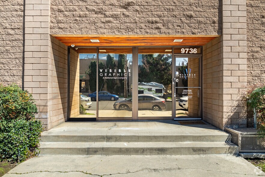 More Photos Of 9736-9742 Eton Ave, Chatsworth Industrial For Lease