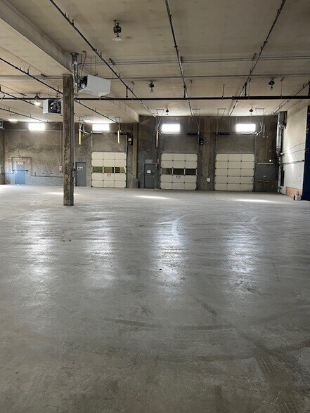 More Photos Of 520 W Dalton Ave, Coeur d'Alene Distribution For Lease