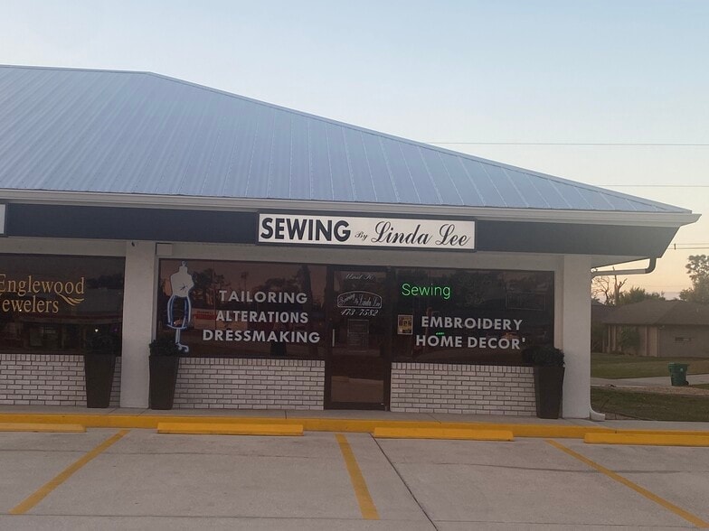 More Photos Of 3579 S Access Rd, Englewood Loft Creative Space For Sale