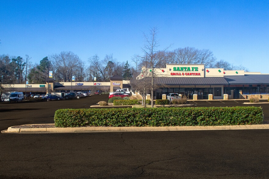 More Photos Of 731 S Pear Orchard Rd, Ridgeland Storefront For Lease