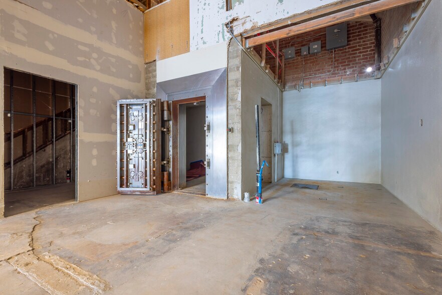 More Photos Of 22 Malaga Cove Plz, Palos Verdes Estates Restaurant For Sale