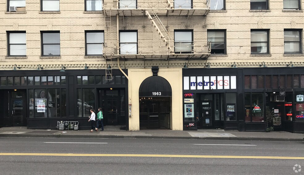 More Photos Of 1951-1967 NW Burnside St, Portland Multifamily For Sale