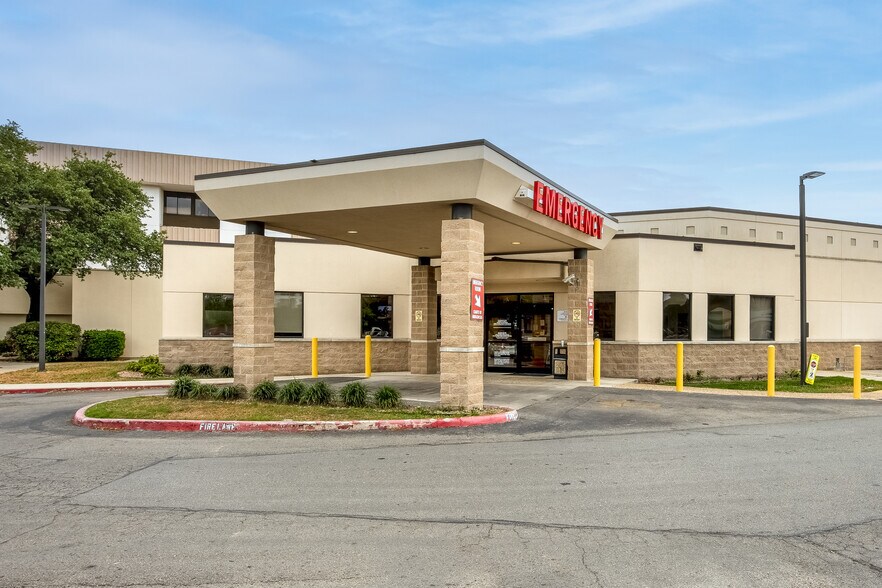 More Photos Of 7400 Barlite Blvd, San Antonio Medical For Lease