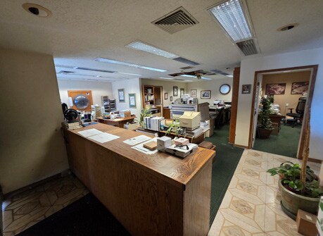 More Photos Of 3000 Market St, Oakland Warehouse For Sale