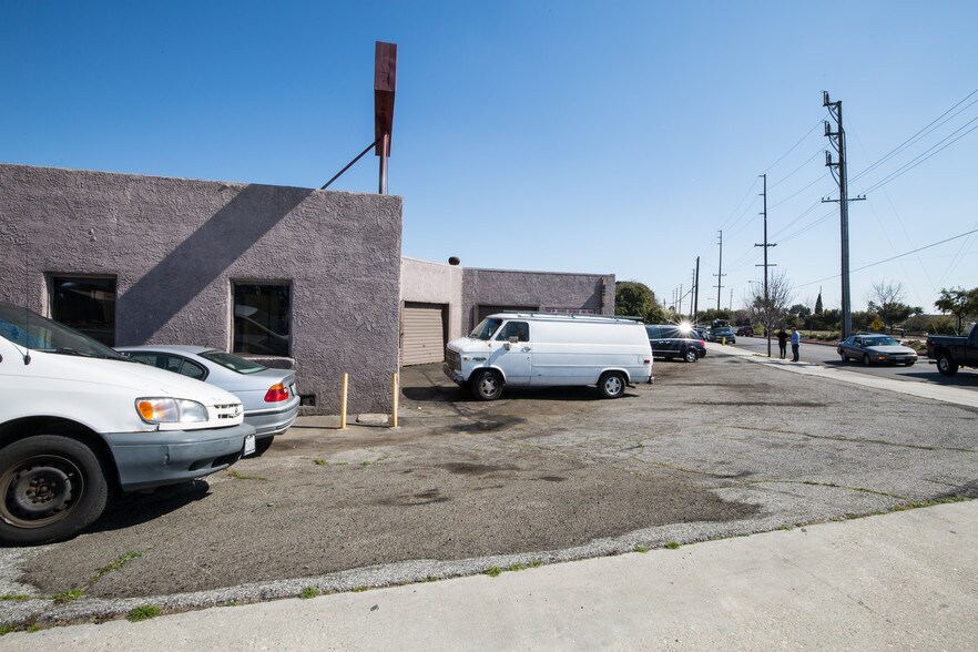 More Photos Of 16650-16658 Woodruff Ave, Bellflower Storefront Retail Residential For Sale