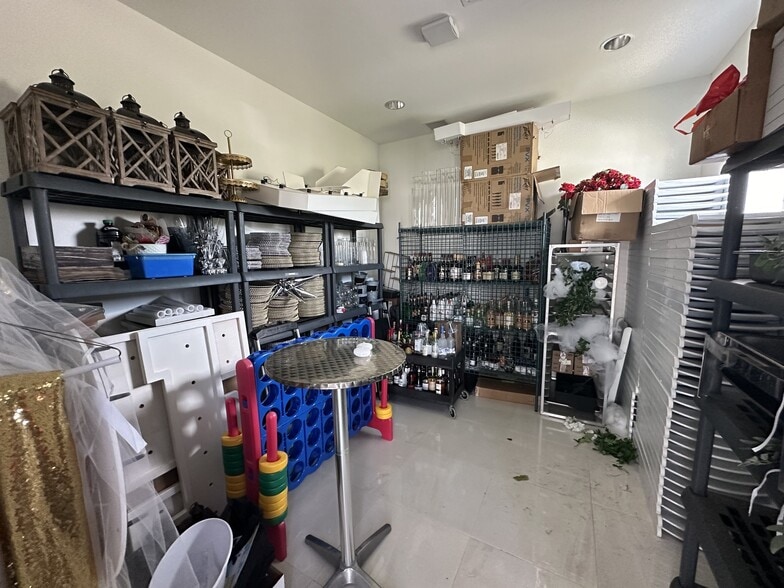 More Photos Of 116 Kenny Blvd, Haines City Loft Creative Space For Sale