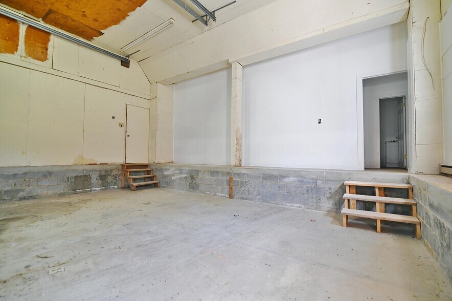 More Photos Of 1759 US Hwy Bsn 340 W, Stanley Auto Dealership For Sale