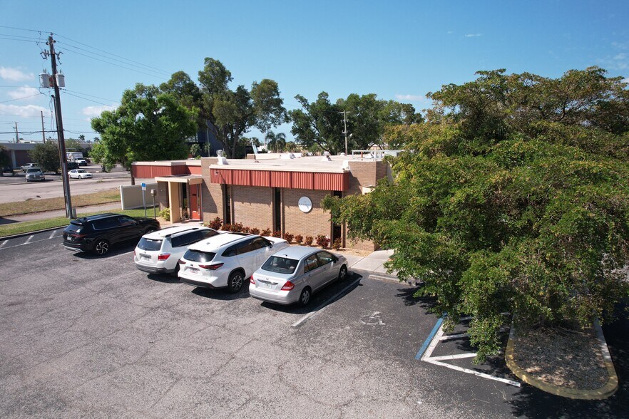 More Photos Of , Fort Myers Office For Sale