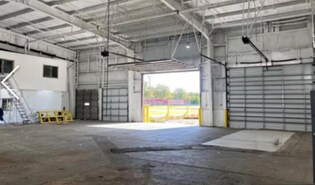 More Photos Of 2230 Ernie Krueger Cir, Waukegan Truck Terminal For Lease