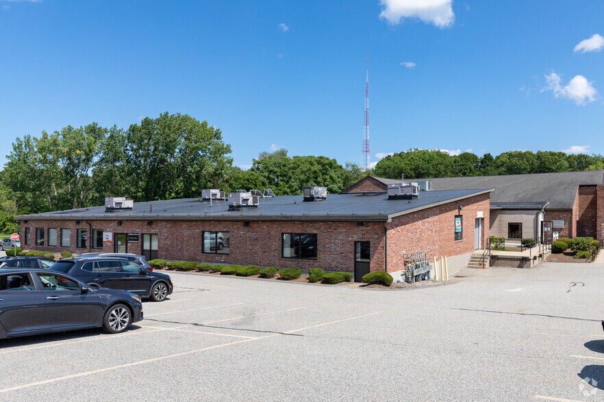 More Photos Of 220 Reservoir St, Needham Office For Lease