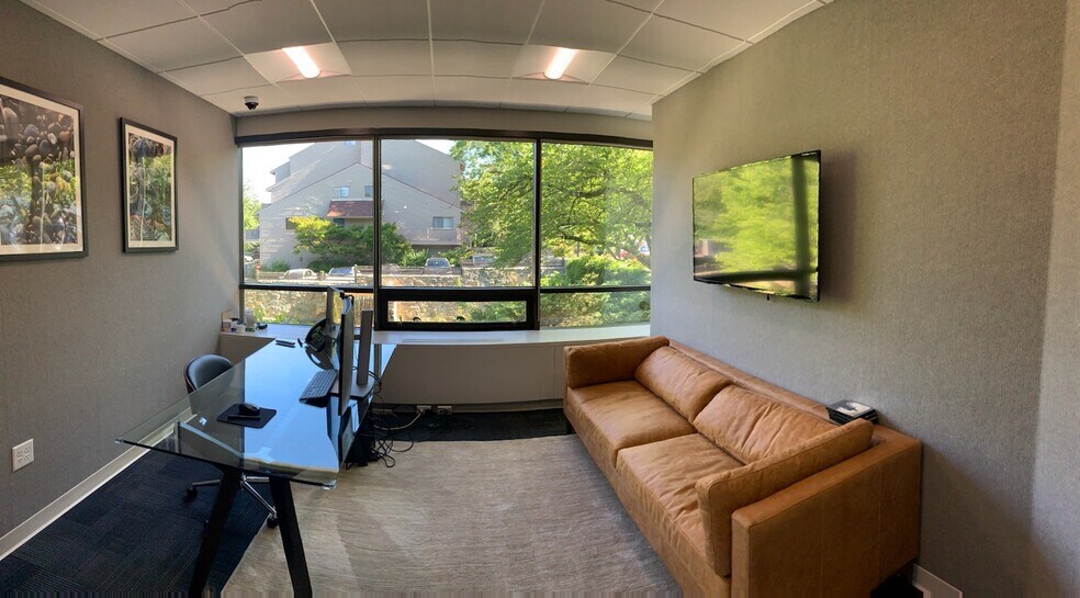 More Photos Of 1445-1455 E Putnam Ave, Old Greenwich Medical For Lease