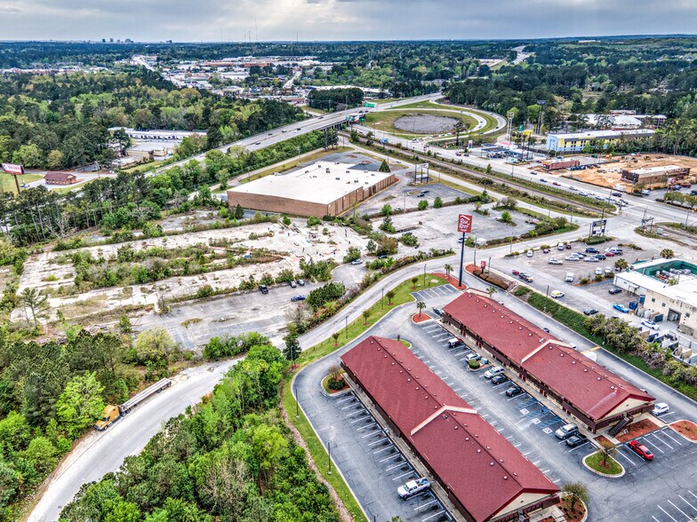 More Photos Of 7422, Columbia Land For Sale